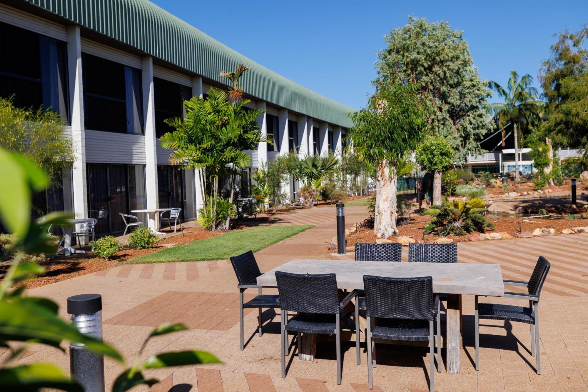 Mercure Kakadu Crocodile Jabiru Luaran gambar
